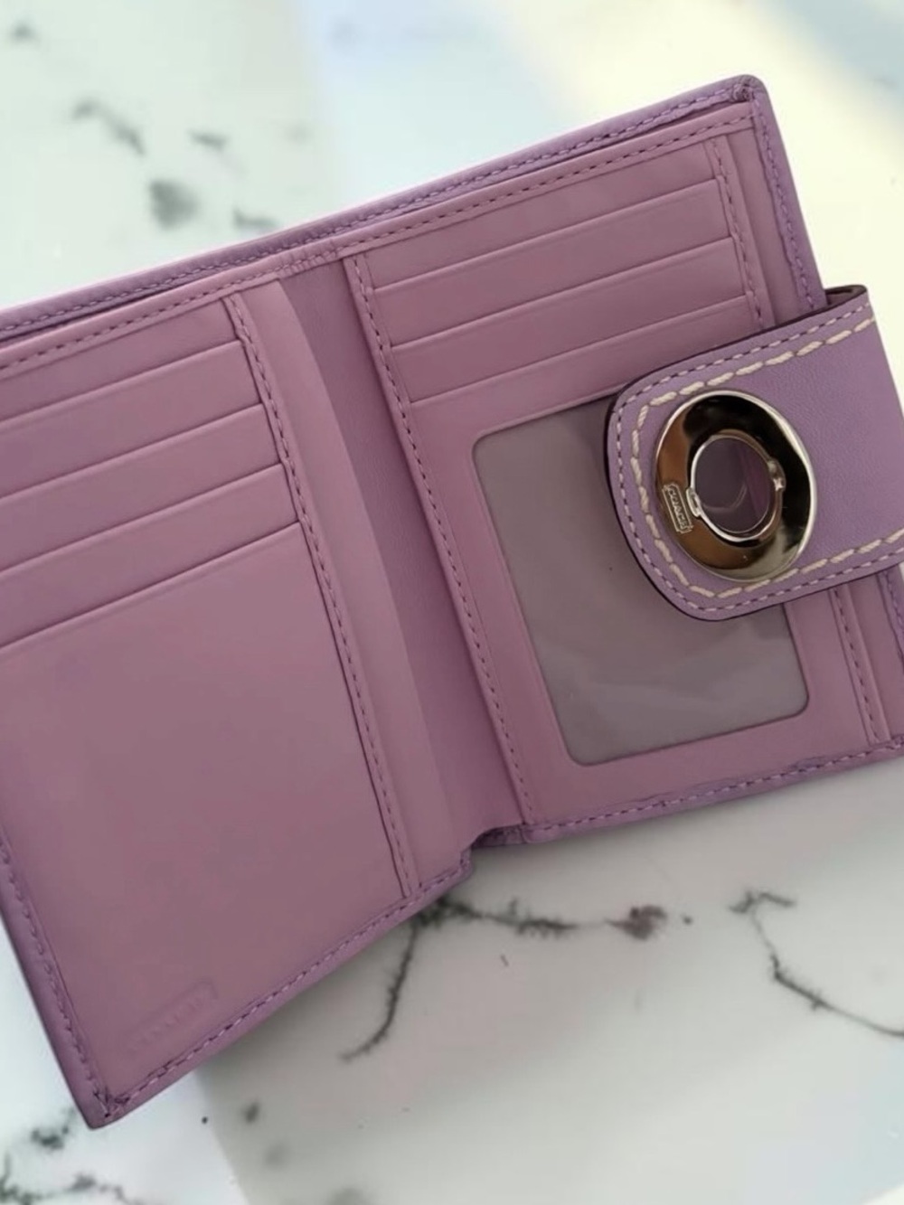 Coach Lilac Purple Leather Bifold Wallet with Turnlock Closure - Picture 4 of 8